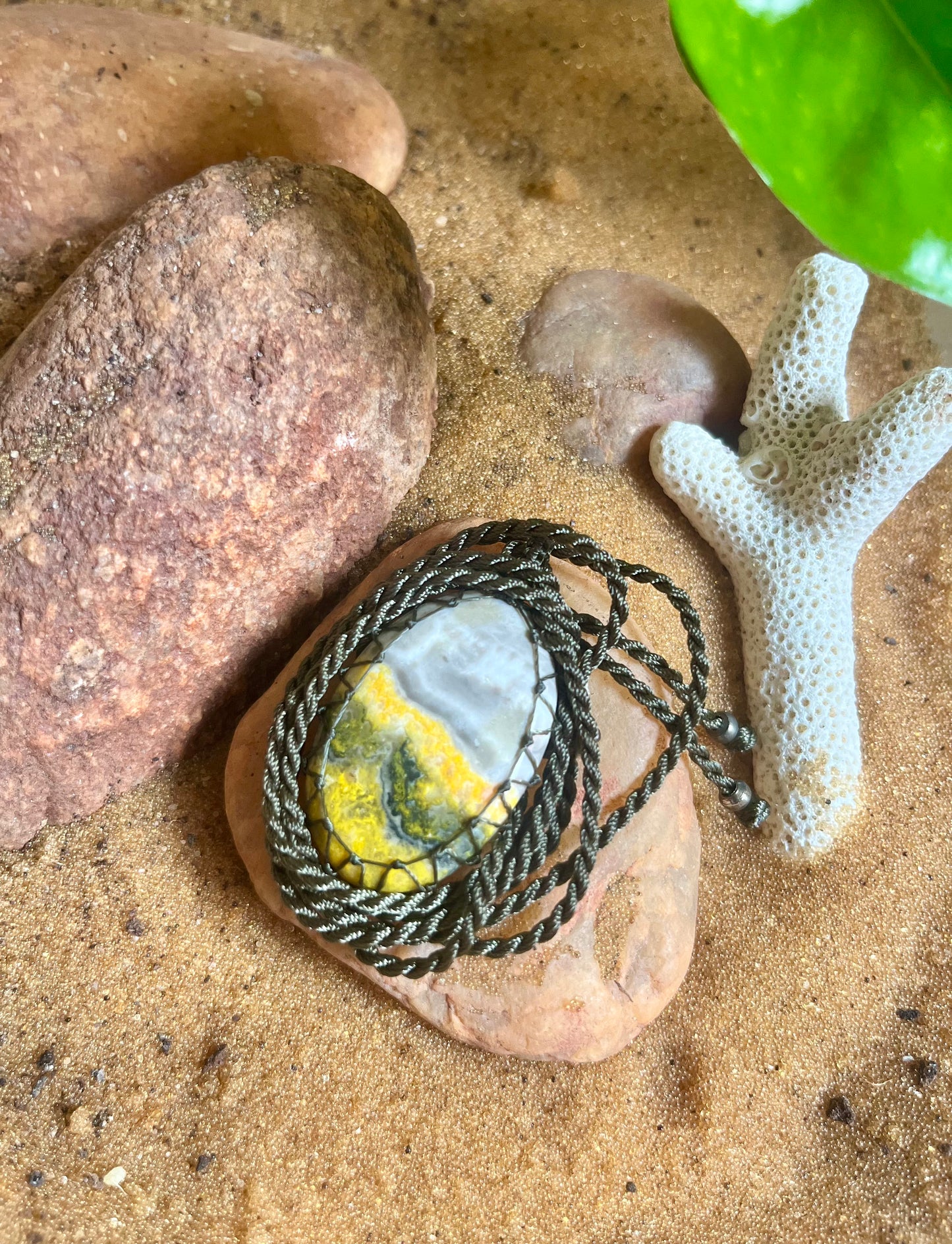 Bumbel B Jasper Green/Yellow/Smokey Pendant - With adjustable macrame cord