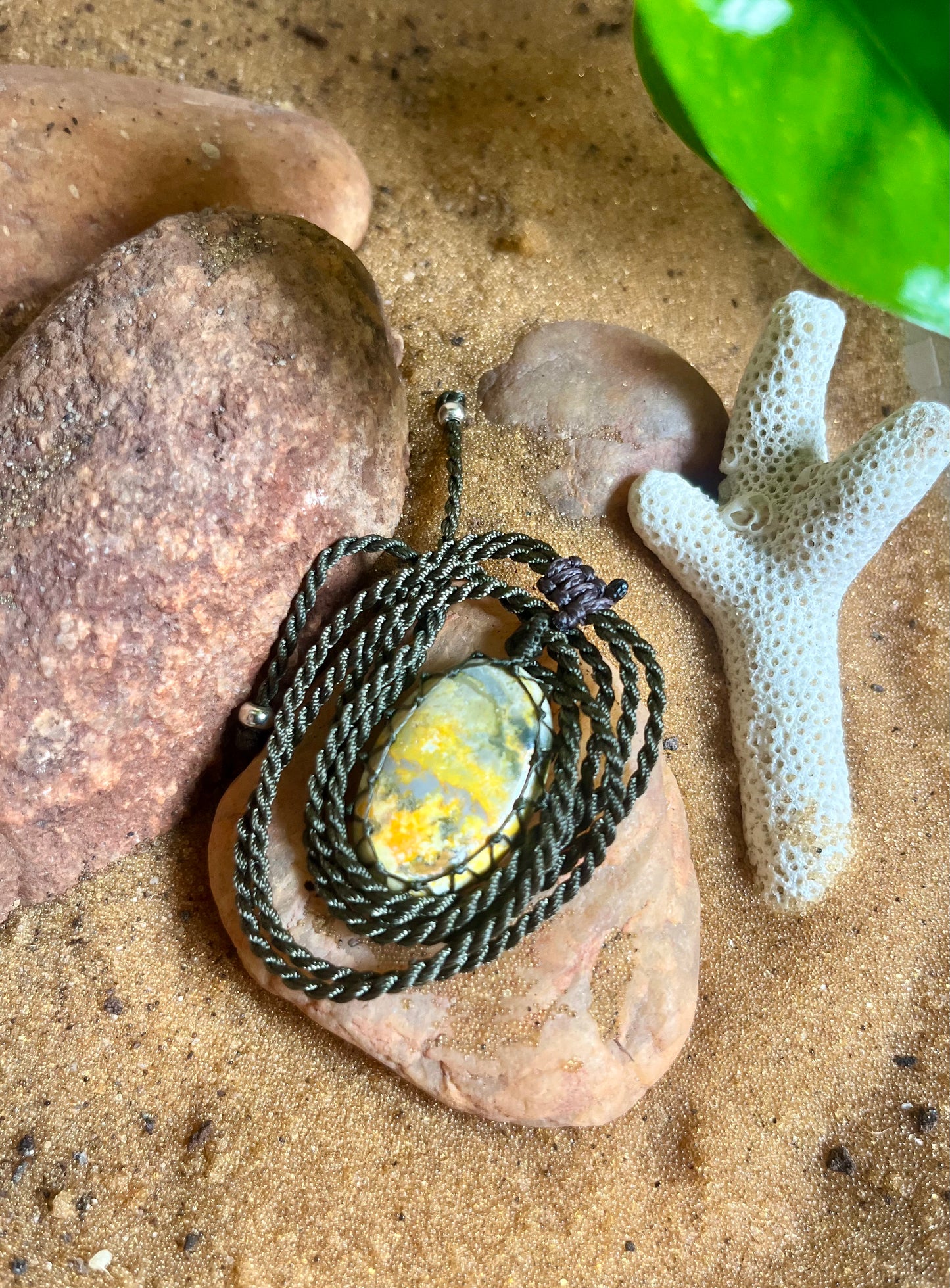 Bumbel B Jasper Green/Yellow/Smokey Pendant - With adjustable macrame cord