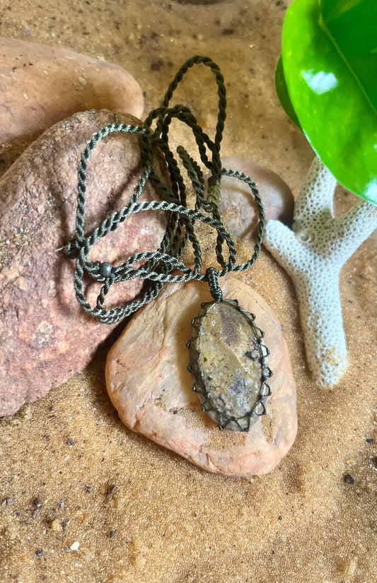 PICTURE JASPER	Earthy/Art Pendant - With adjustable macrame cord