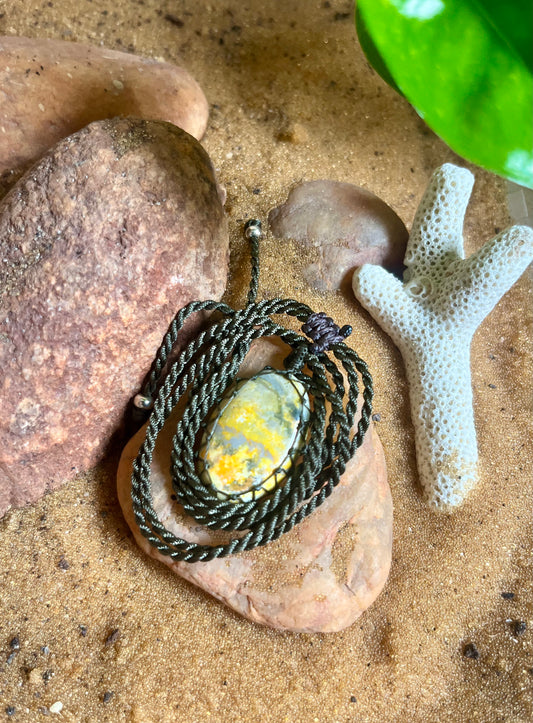 Bumbel B Jasper Green/Yellow/Smokey Pendant - With adjustable macrame cord