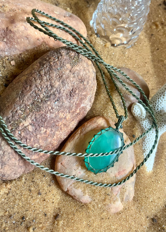 Green ONYX Pendant - With adjustable macrame cord