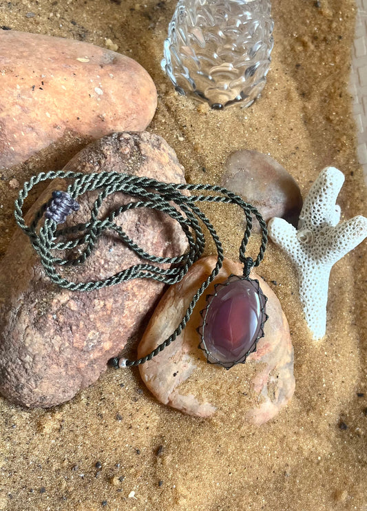 Reddish purple ONYX Pendant - With adjustable macrame cord